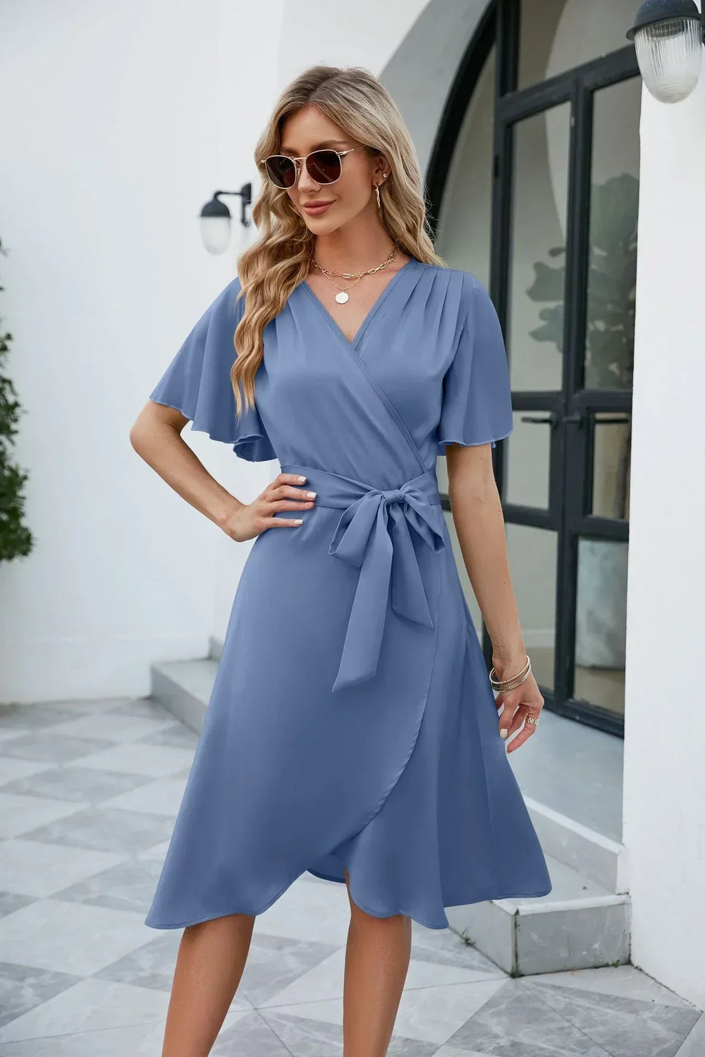 Delphine | Luftiges Sommerkleid mit femininer V-Note