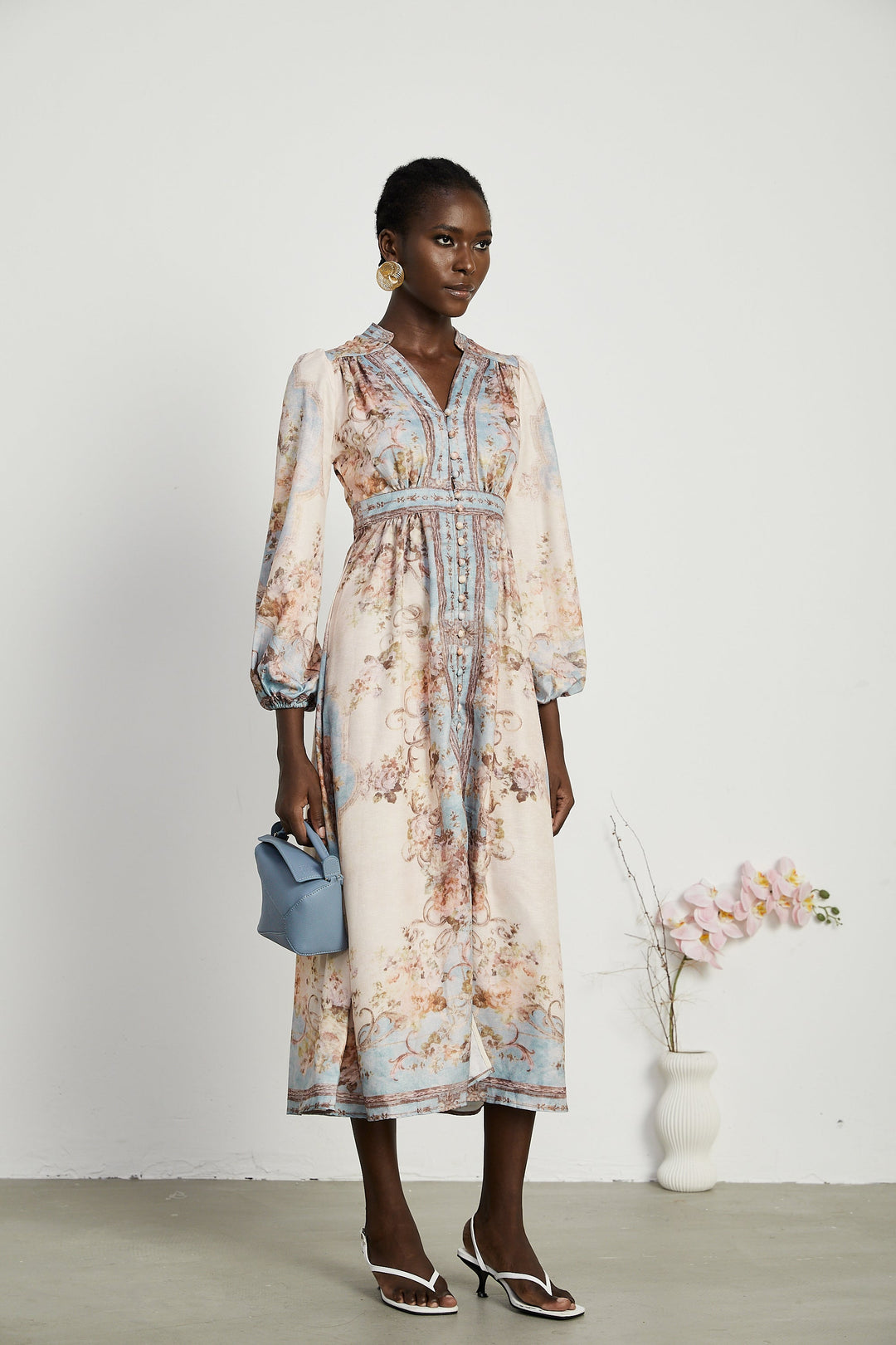 Sophie | Luftiges Midikleid mit Blumenprint und Faltendetail