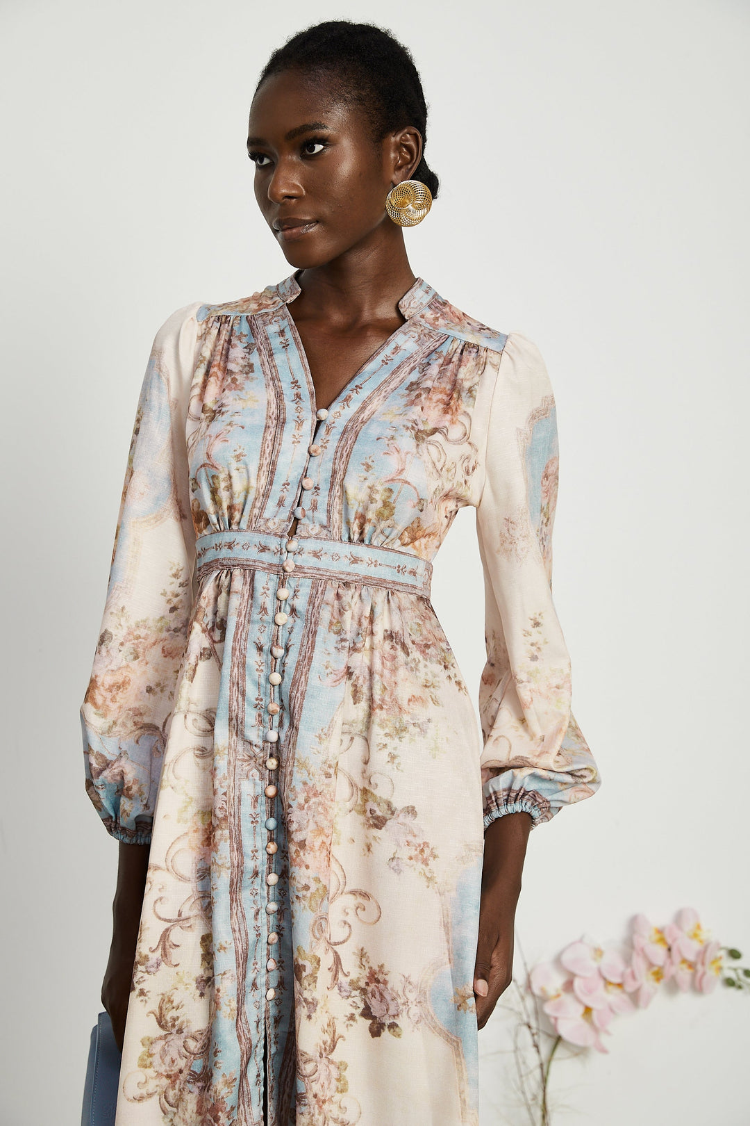 Sophie | Luftiges Midikleid mit Blumenprint und Faltendetail