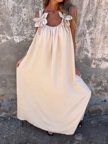 Livia | Damenkleid in einfarbigem Design mit Blumenmuster und U-Ausschnitt