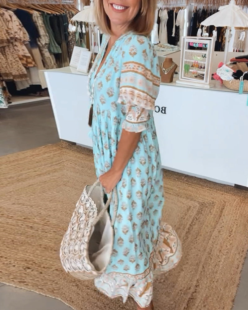 Alma | Fließendes Sommerkleid mit modernem Print