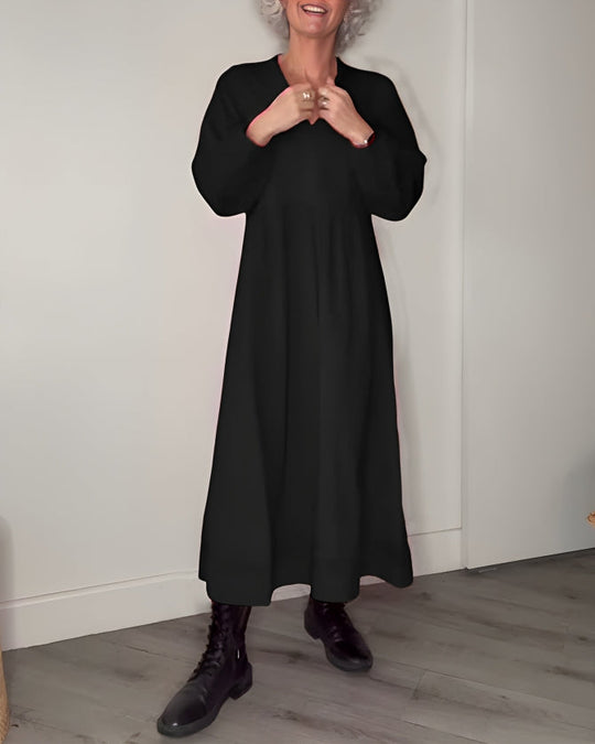 Amanda | Langes, tailliertes Kleid mit V-Ausschnitt