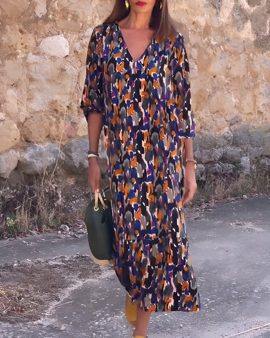 Marion | Fließendes Kleid mit künstlerischem Print