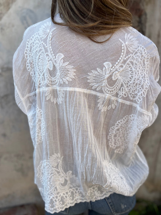 Eva | Feminine Bluse mit zartem Muster