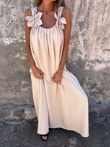 Livia | Damenkleid in einfarbigem Design mit Blumenmuster und U-Ausschnitt