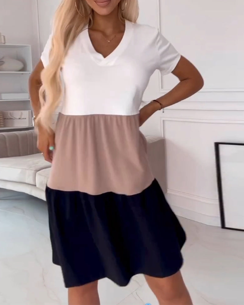 Alva | Farbblock Freizeitkleid mit entspanntem Schnitt
