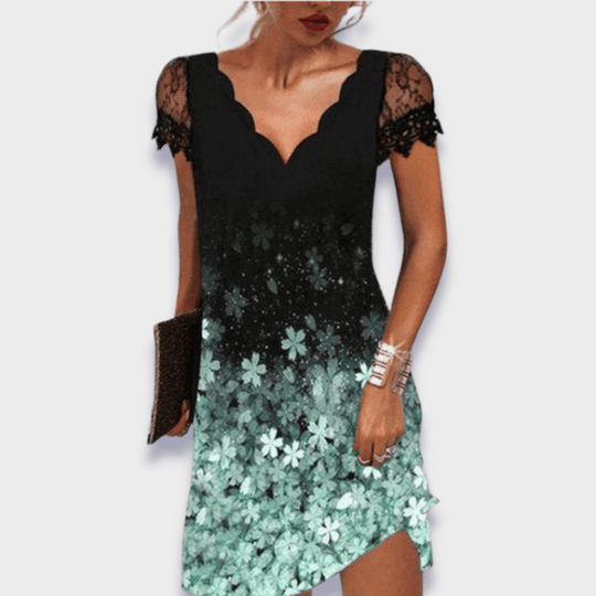 Clara | Feminines Kleid mit raffinierter Silhouette
