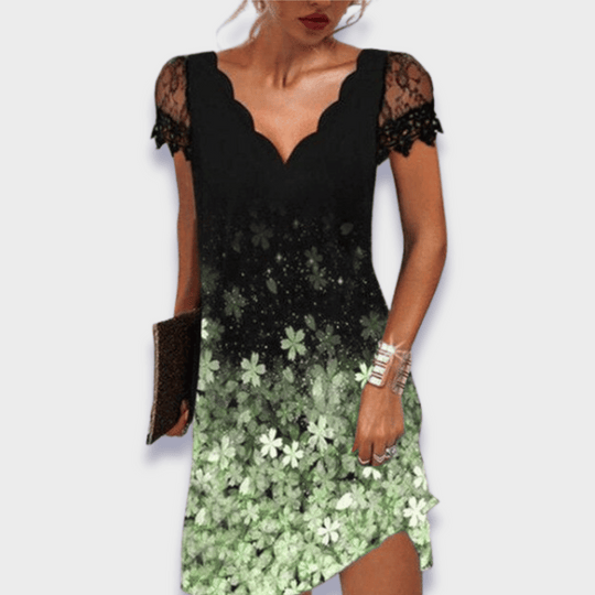 Clara | Feminines Kleid mit raffinierter Silhouette