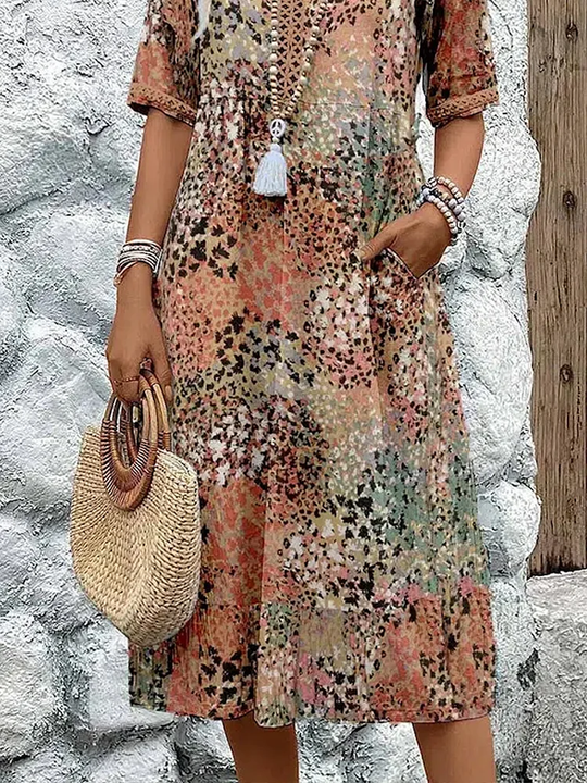 Clara | Lebendiges Kleid in mittlerer Länge