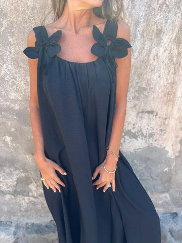 Livia | Damenkleid in einfarbigem Design mit Blumenmuster und U-Ausschnitt
