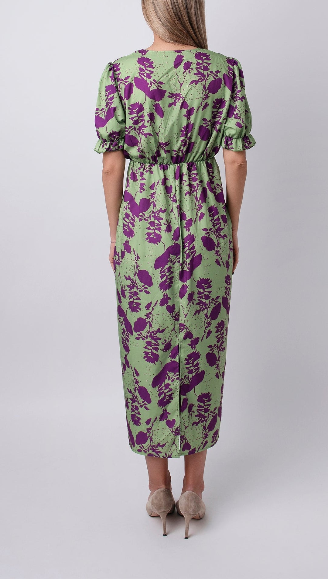 Carina | Langes Damenkleid mit floralem Muster und V-Ausschnitt
