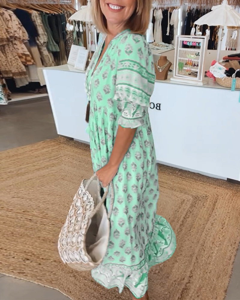Alma | Fließendes Sommerkleid mit modernem Print