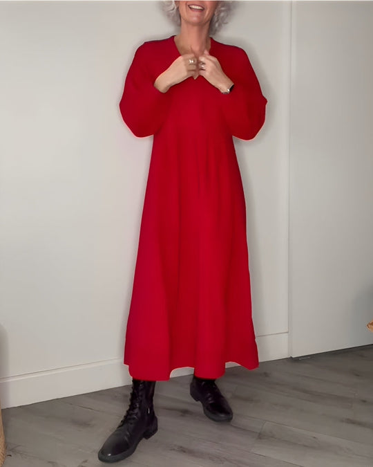 Amanda | Langes, tailliertes Kleid mit V-Ausschnitt