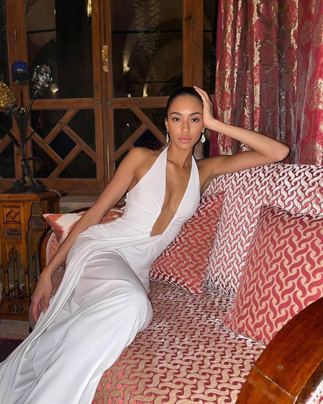 Imke | Fließendes Maxikleid mit verstellbarem Dekolleté