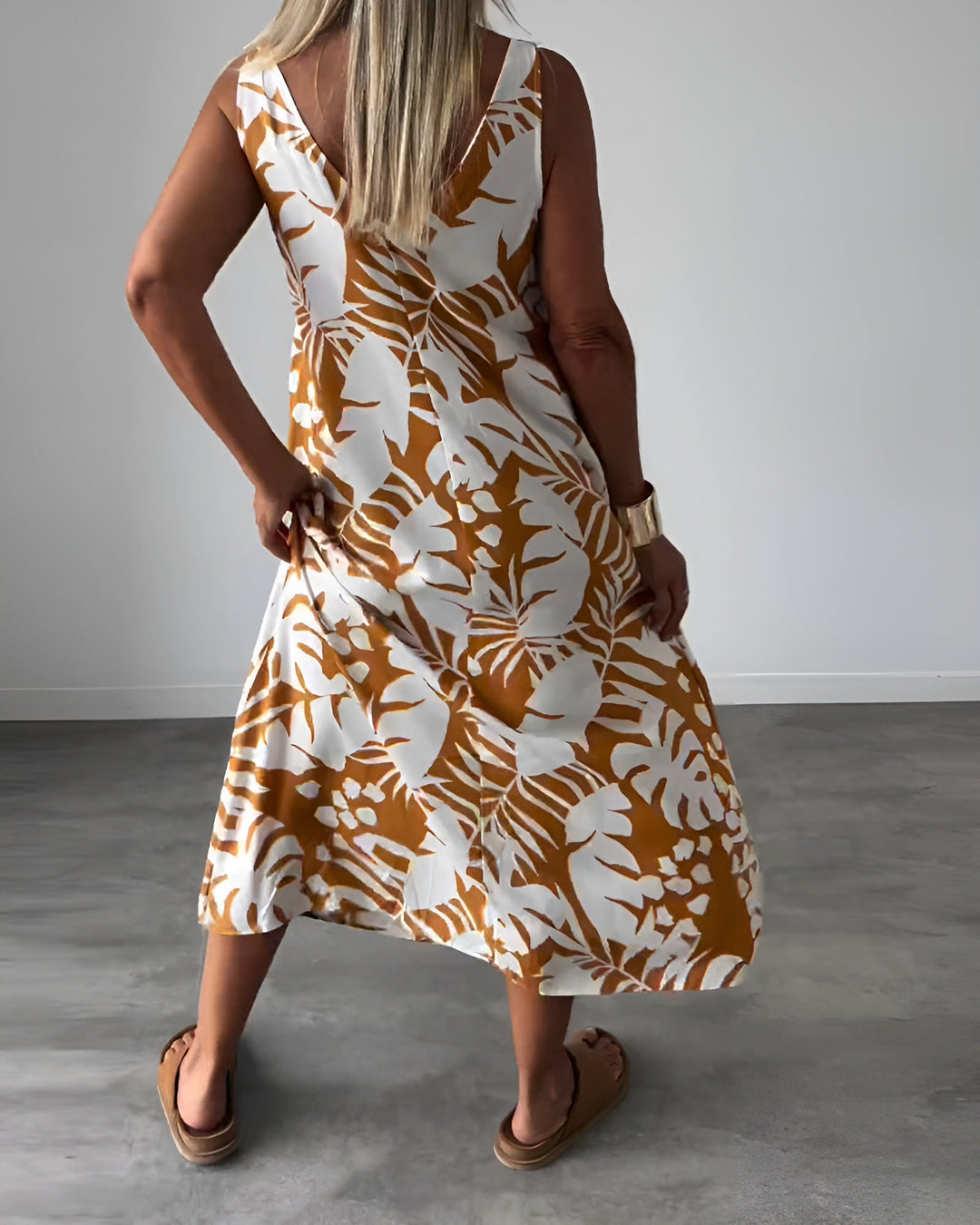 Franziska | Sommerkleid mit fließender Passform und Blättermuster