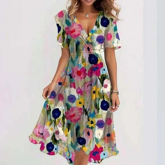 Elena | Luftiges Wickelkleid mit floraler Note