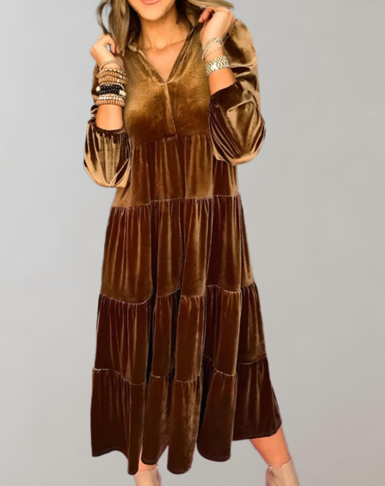Louiza | Fließendes Kleid aus Samt mit V-Hals