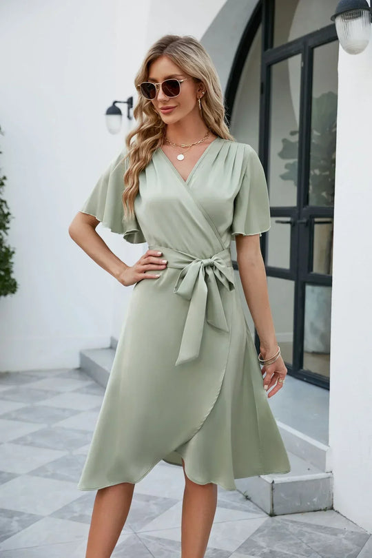 Delphine | Luftiges Sommerkleid mit femininer V-Note
