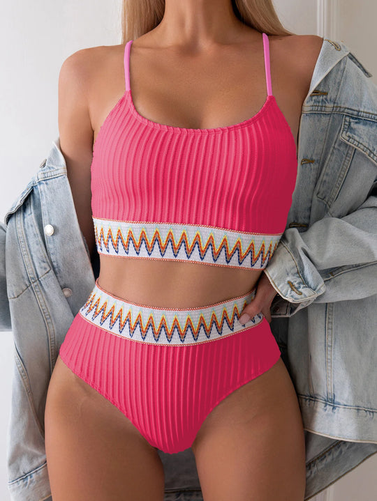 Margit | Bikini mit hohem Beinausschnitt und Falten-Design