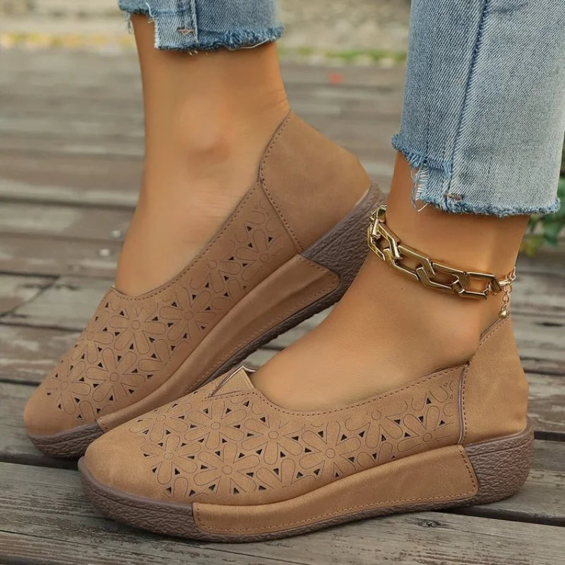 Sarah | Praktische Slip-Ons für ganztägigen Komfort