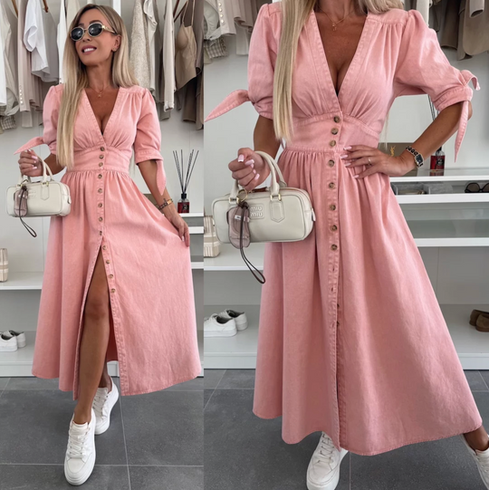 Ivanka | Strahlendes Denim-Kleid für einen modernen Look