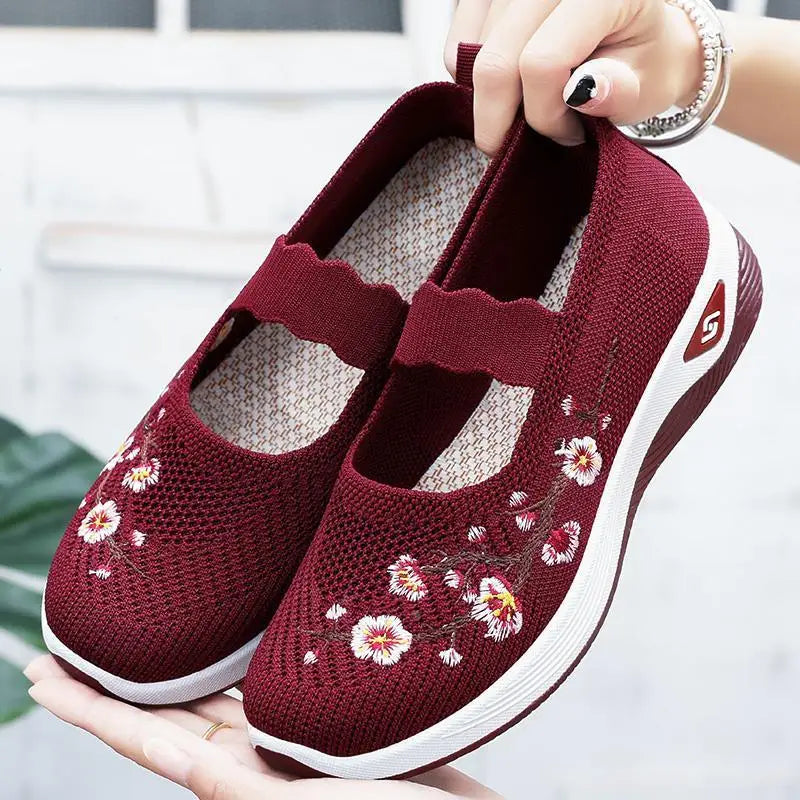Mia | Atmungsaktive Slip-Ons für den Alltag