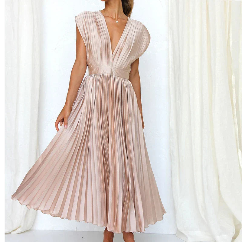 Silvia | Elegantes Sommerkleid mit fließendem Faltendesign