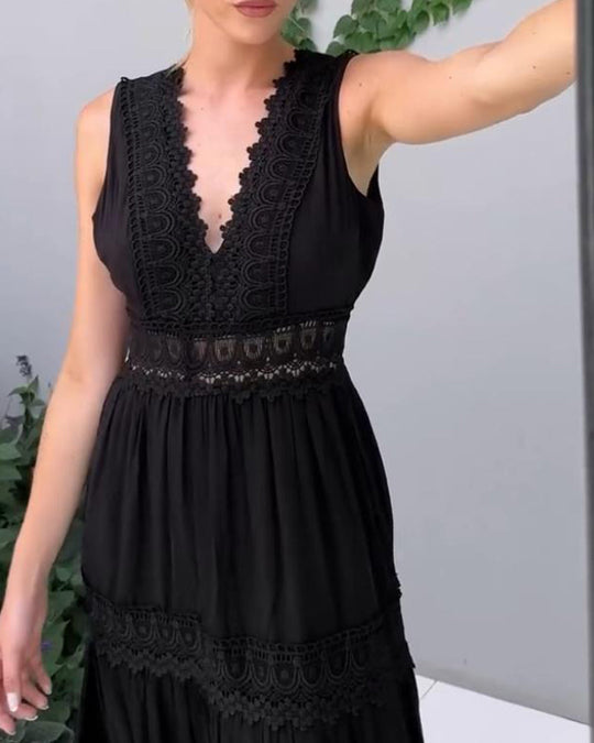Ilona | Feminines Sommerkleid mit romantischem Spitzendetail