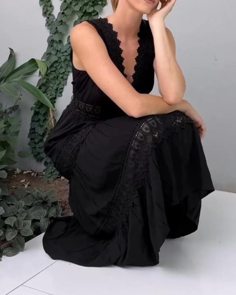 Ilona | Feminines Sommerkleid mit romantischem Spitzendetail