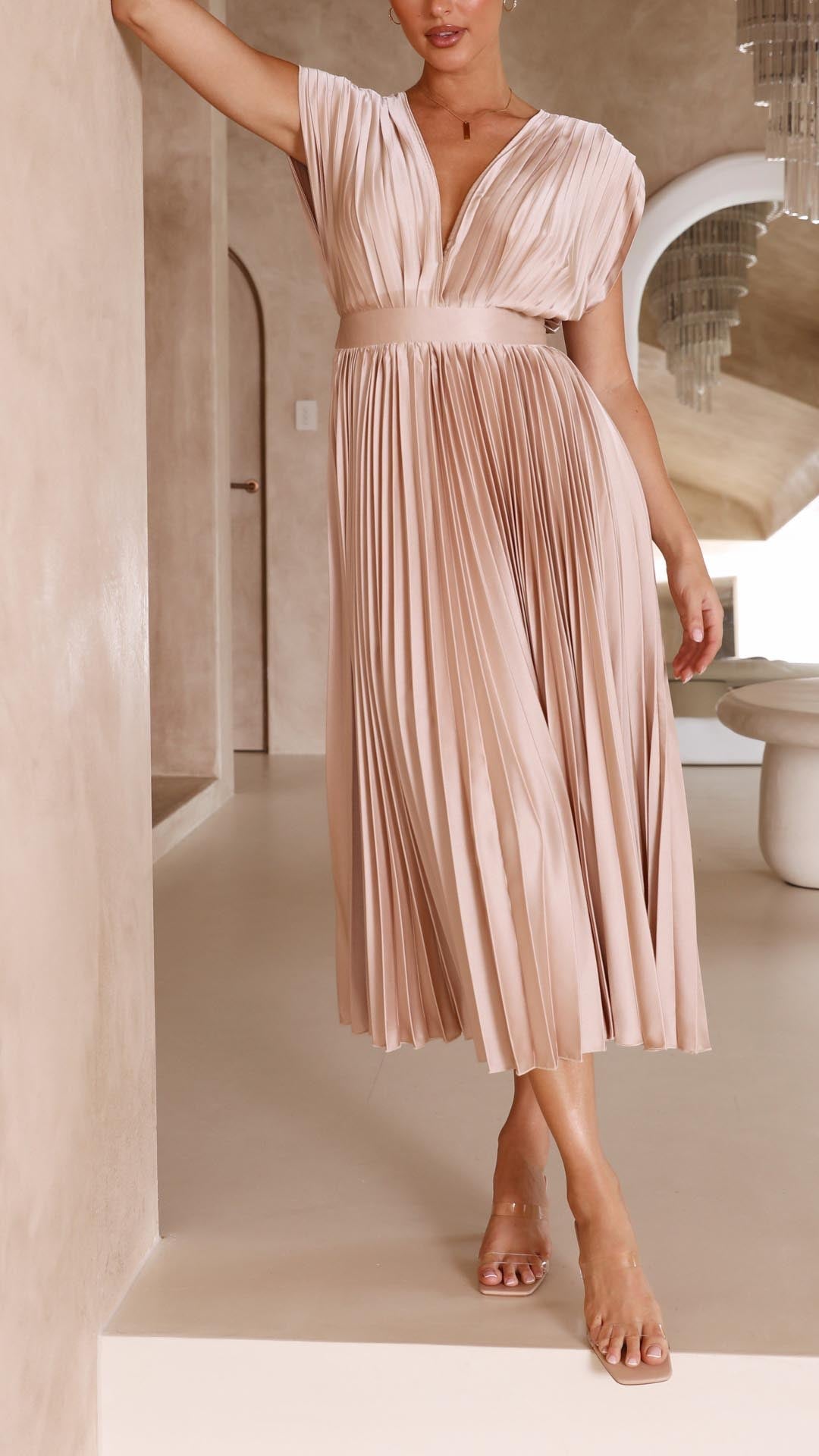 Renate | Elegantes Kleid mit fließendem Rock und V-Ausschnitt
