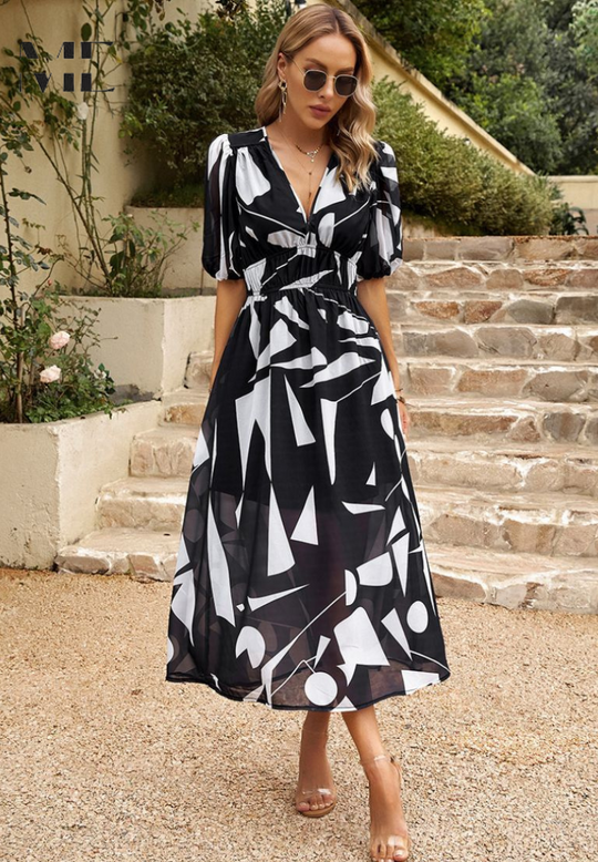 Aria | Figurbetontes Kleid mit Bauchkontrolle