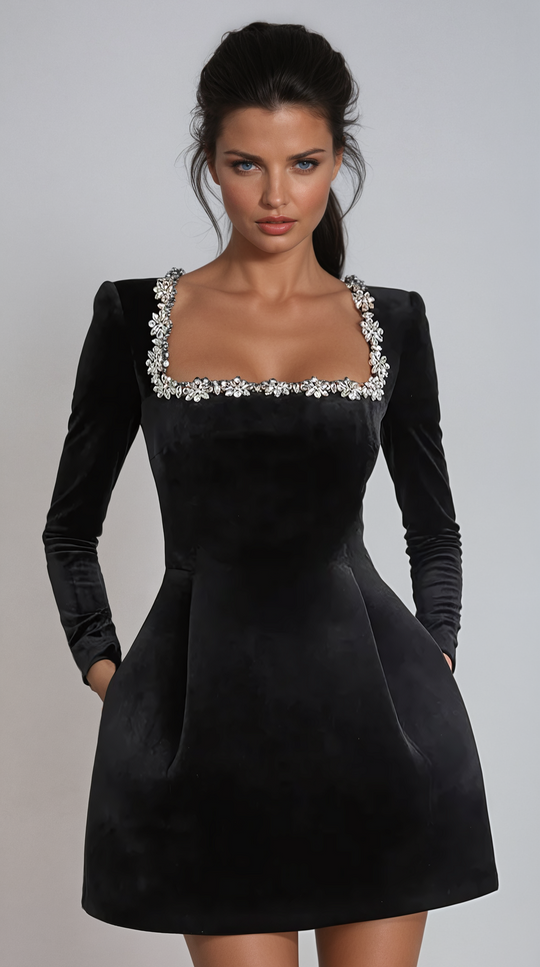 Josie | Geschmücktes Minikleid aus Samt