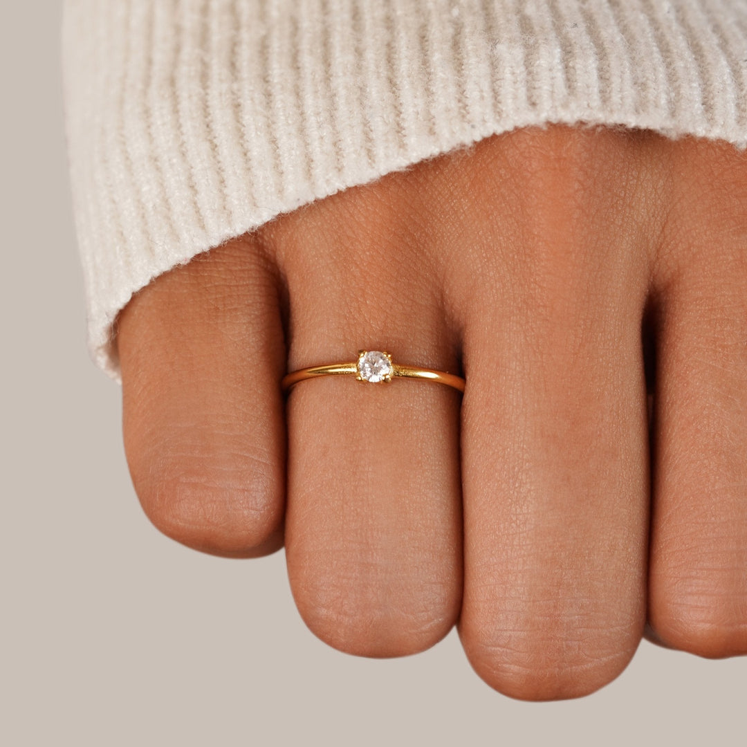 Lily | Personalisierbarer Geburtssteinring für jeden Tag