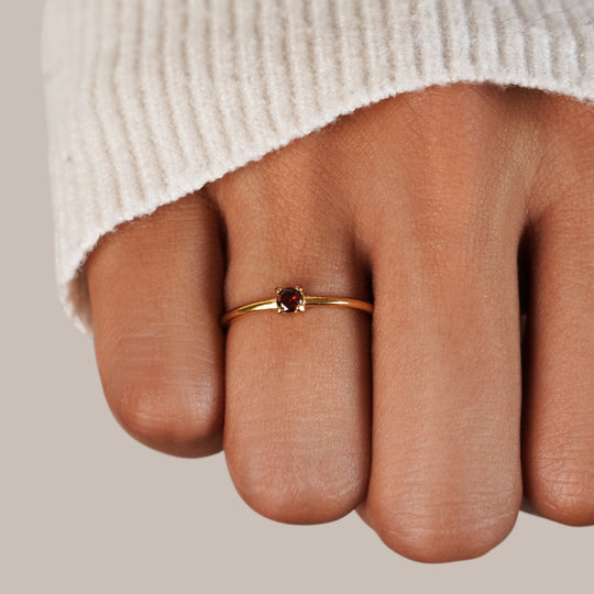 Lily | Personalisierbarer Geburtssteinring für jeden Tag