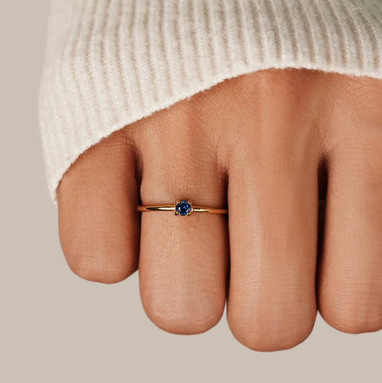 Lily | Personalisierbarer Geburtssteinring für jeden Tag