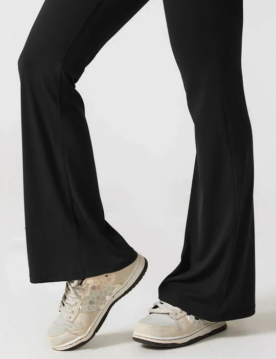 Manuela | Jumpsuit mit figurformendem Schnitt und flared Bein