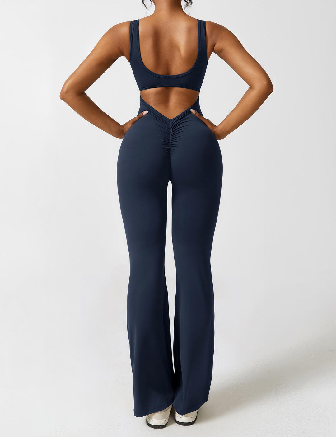 Manuela | Jumpsuit mit figurformendem Schnitt und flared Bein
