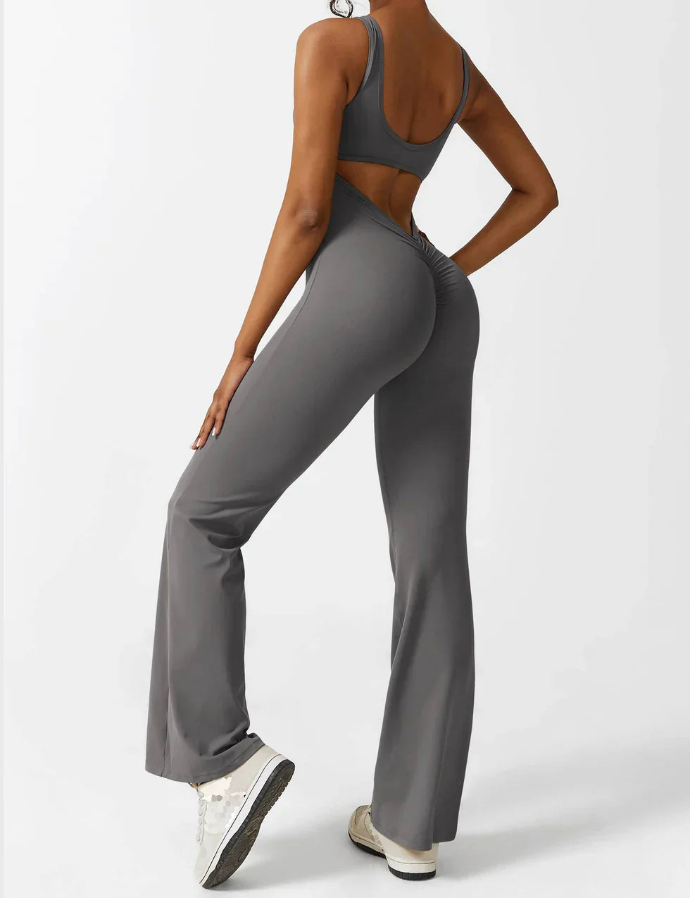 Manuela | Jumpsuit mit figurformendem Schnitt und flared Bein