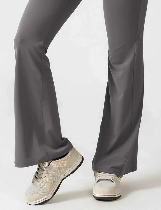 Manuela | Jumpsuit mit figurformendem Schnitt und flared Bein