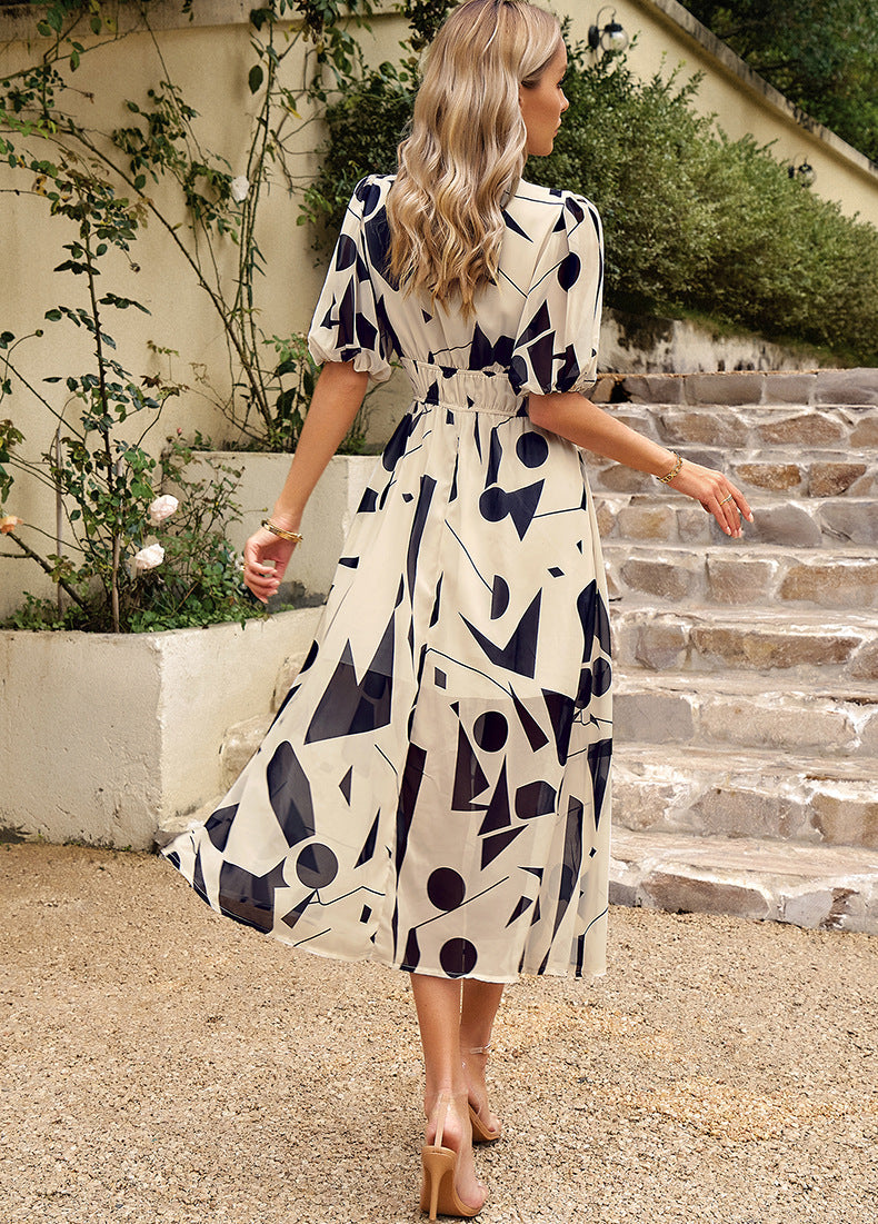 Clara | Fließendes Sommerkleid mit eleganter Silhouette