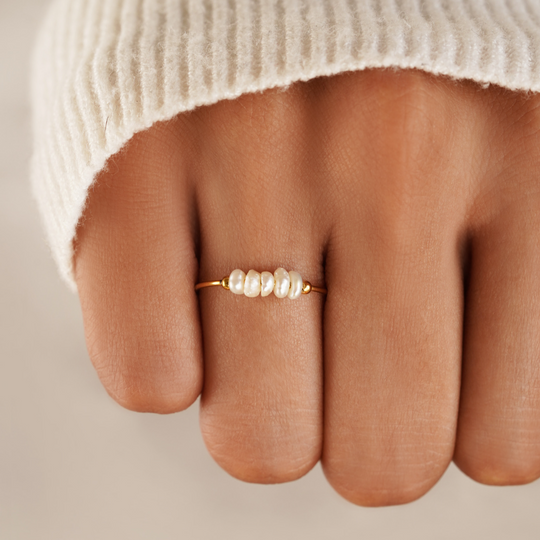 Grace | Schlichter Ring mit Süßwasserperle