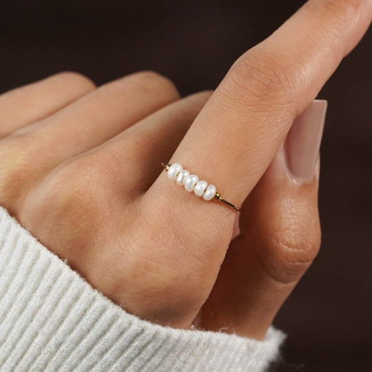 Grace | Schlichter Ring mit Süßwasserperle