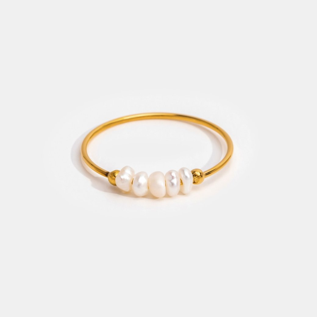 Grace | Schlichter Ring mit Süßwasserperle
