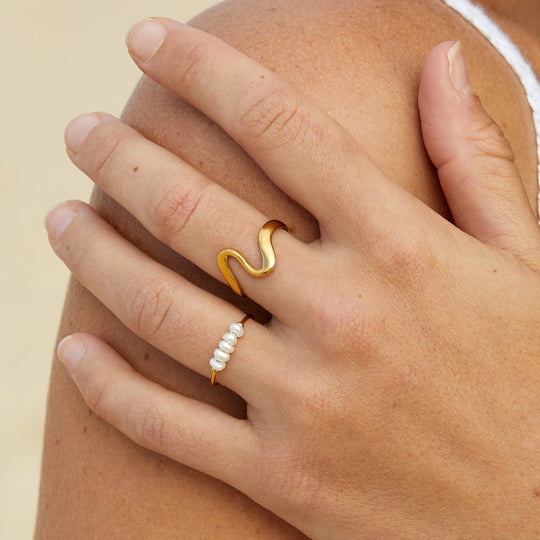 Grace | Schlichter Ring mit Süßwasserperle