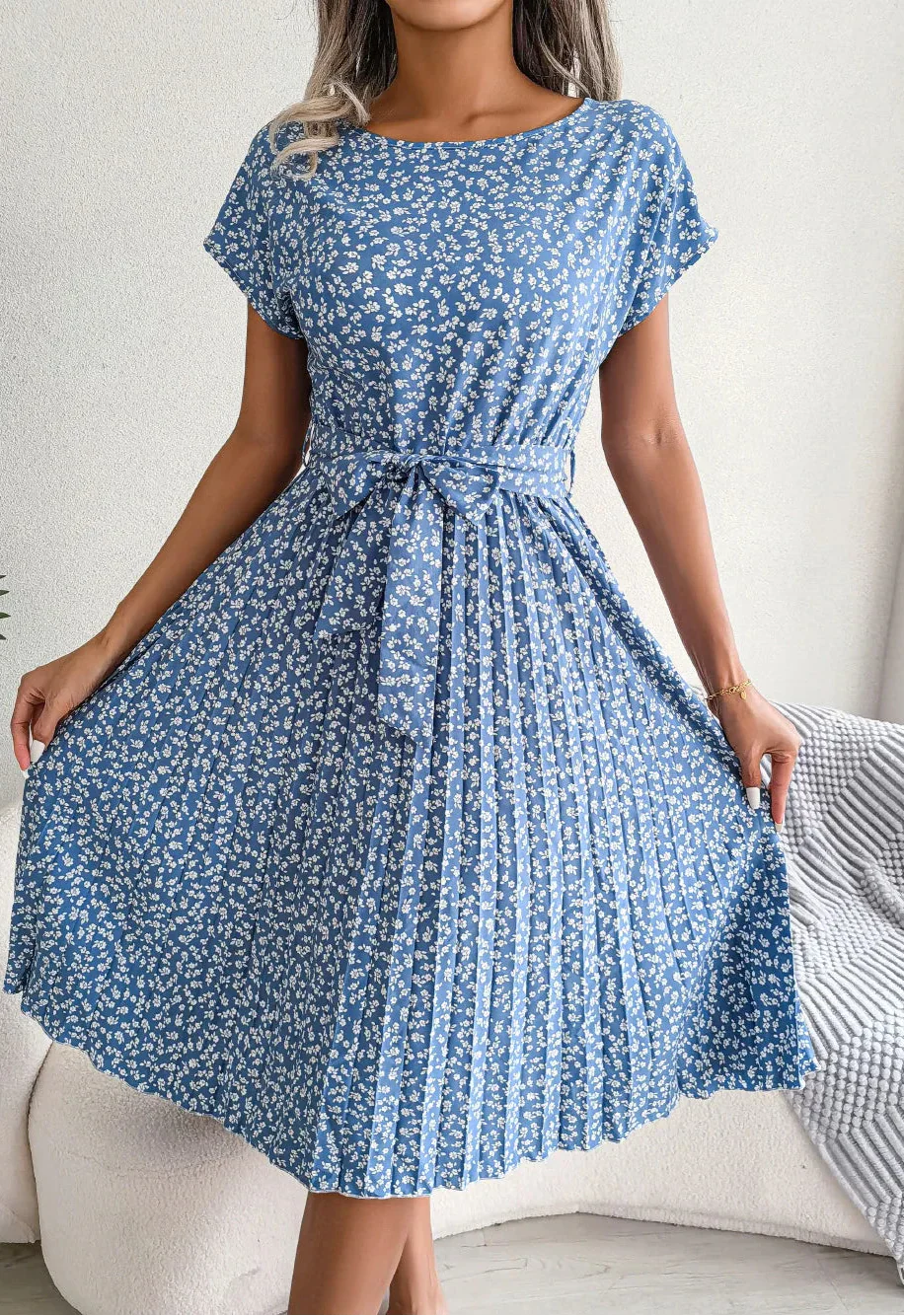 Lilienne | Schickes Sommerkleid mit fließender Silhouette