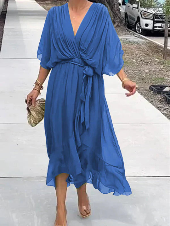 Monica | Luftiges Kleid mit V-Ausschnitt und fließender Silhouette