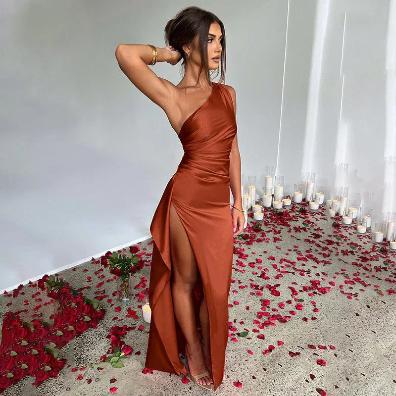 Selina | Elegantes Maxikleid mit fließender Silhouette