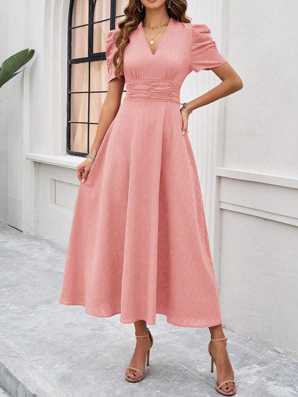 Andrea | Elegantes Midikleid mit femininer V-Halslinie