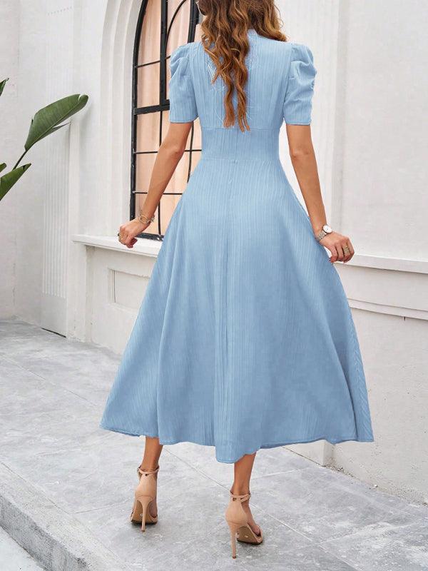 Andrea | Elegantes Midikleid mit femininer V-Halslinie
