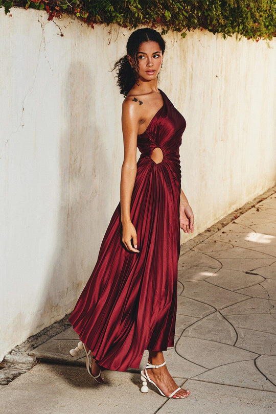 Lore | Elegantes One-Shoulder Midikleid mit fließenden Falten